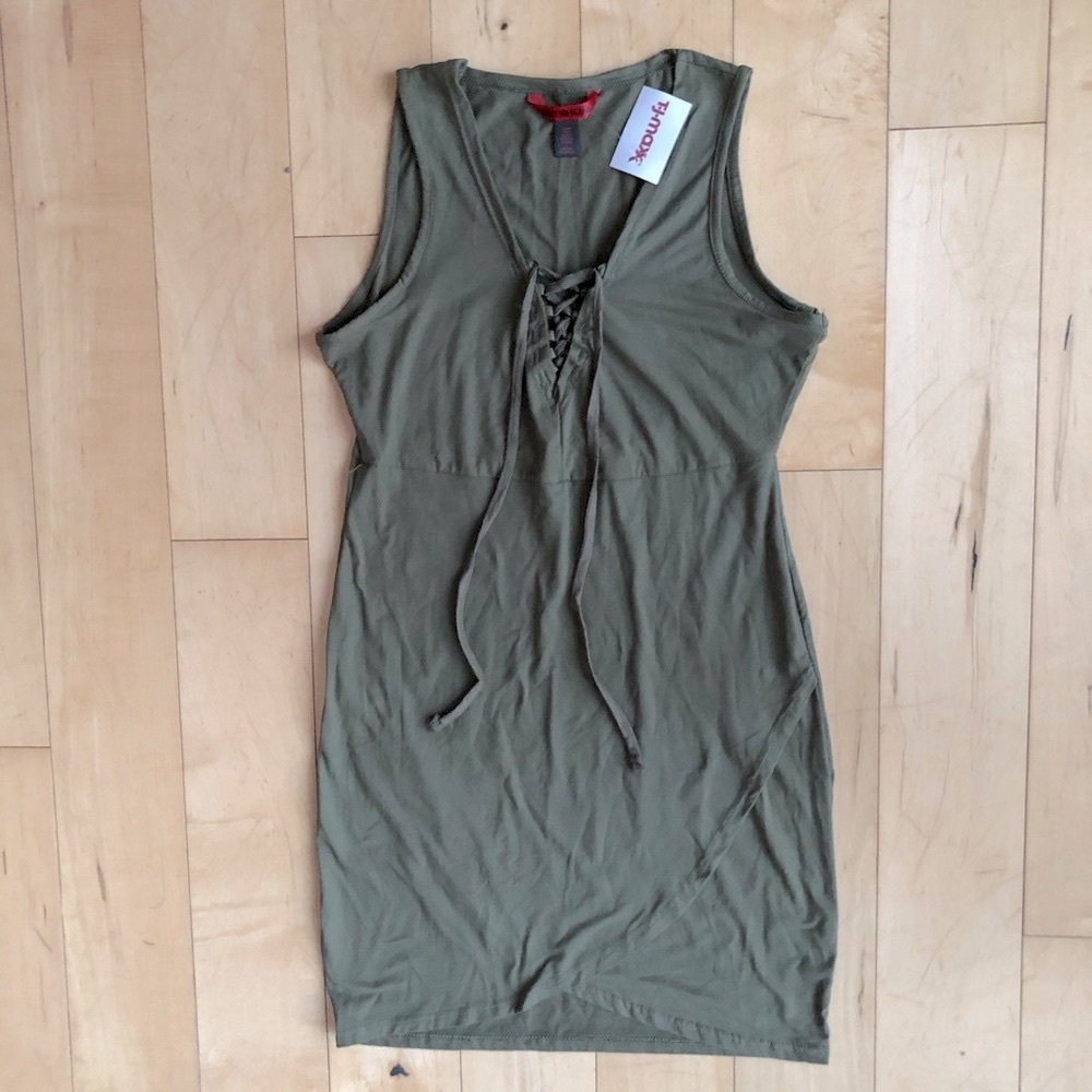 NWT Hot Kiss Bodycon Lace Up Mini Dress